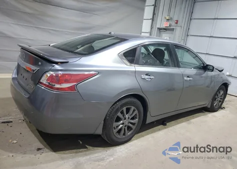 2015 Nissan Altima 2.5 z USA, uszkodzony, nr VIN 1N4AL3AP5FC487539